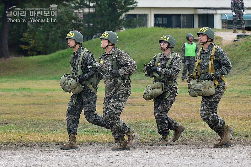 신병1311기 2교육대 공중돌격_0364.jpg