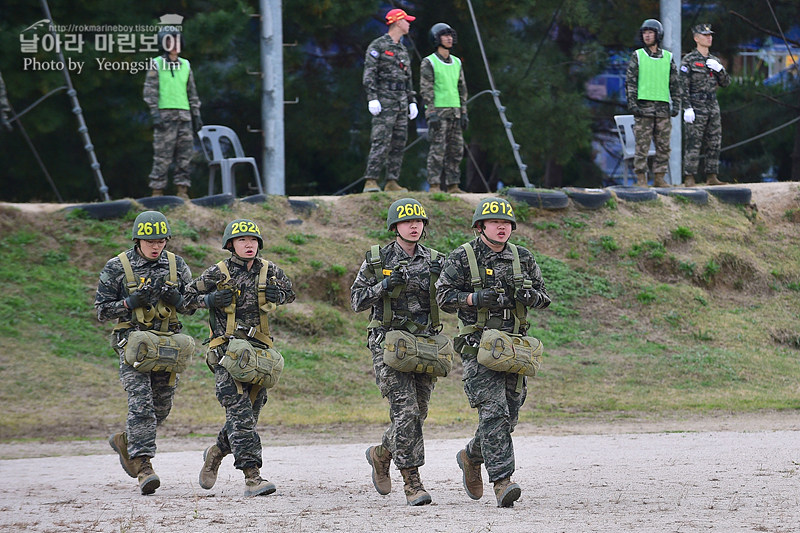 신병1311기 2교육대 공중돌격_0391.jpg