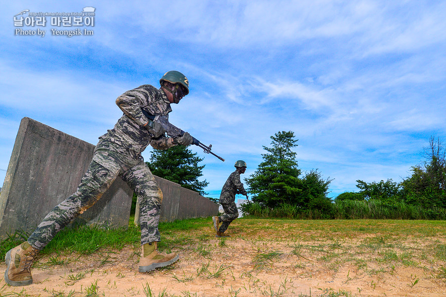 신병1307기_2교육대_극기주1_1140.jpg