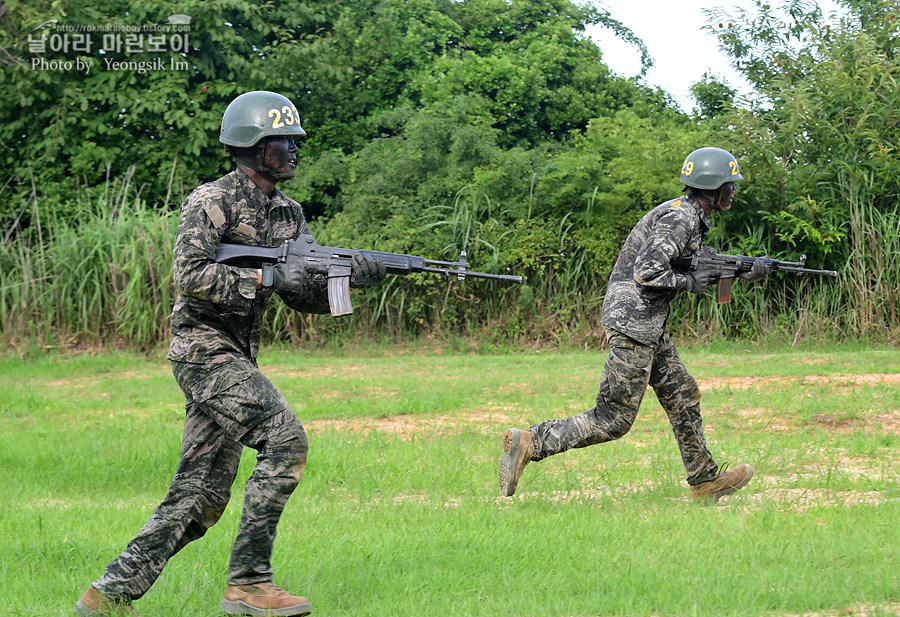 신병1307기_2교육대_극기주1_1244.jpg