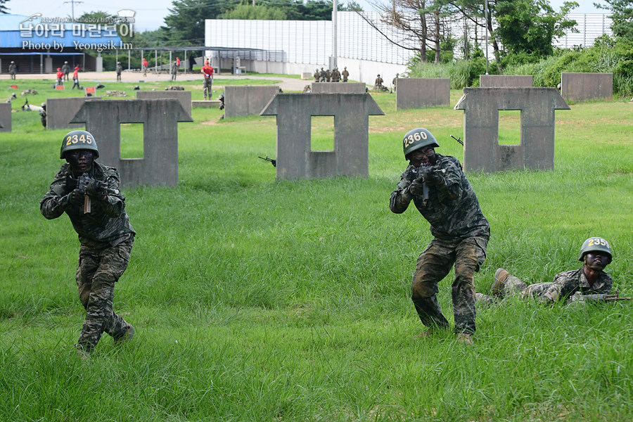 신병1307기_2교육대_극기주1_1231.jpg