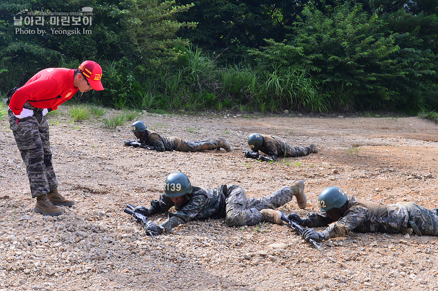 신병1307기_2교육대_극기주1_1140_1.jpg