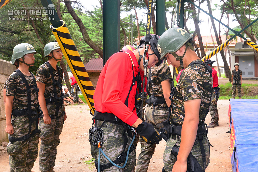 신병1307기_2교육대_극기주2_6215.jpg