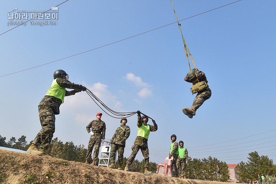 신병1313기1교육대4주차_공중돌격2_1568.jpg