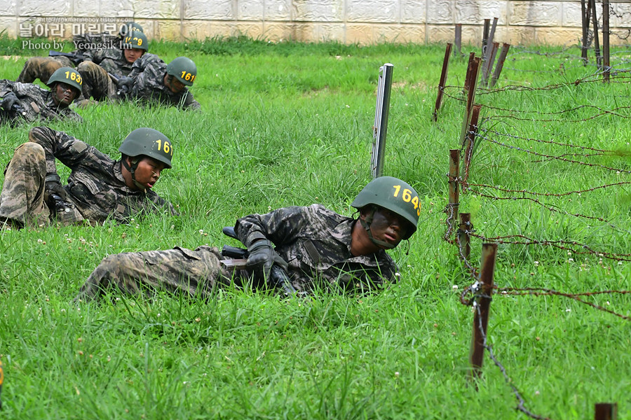 신병1307기_1교육대_극기주2_1784.jpg