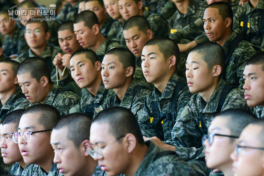 신병1307기_1교육대_극기주1_6212_9.jpg