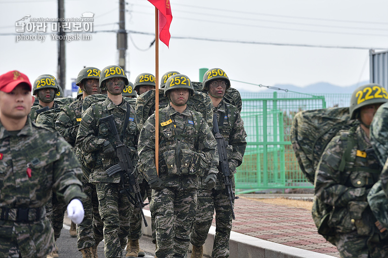 신병1313기_극기주_빨간명찰수여식_5492.jpg