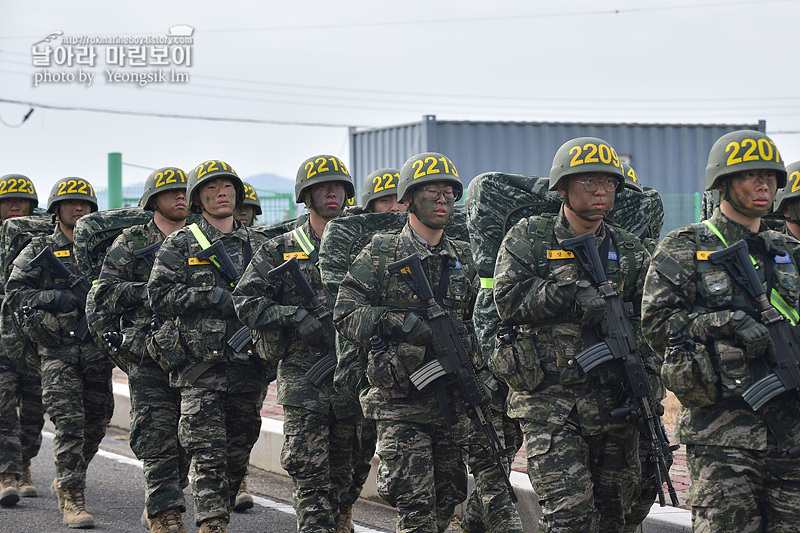 신병1313기_극기주_빨간명찰수여식_5489.jpg