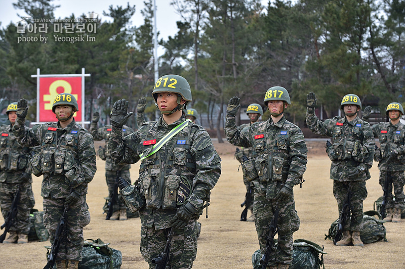 신병1313기_극기주_빨간명찰수여식_5661.jpg