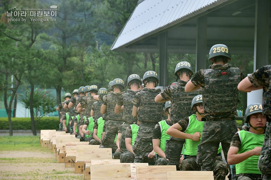 신병1307기_2교육대_3주차_수류탄_3160.jpg