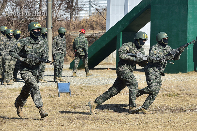 신병1313기_1교육대_극기주_각개전투_5233.jpg