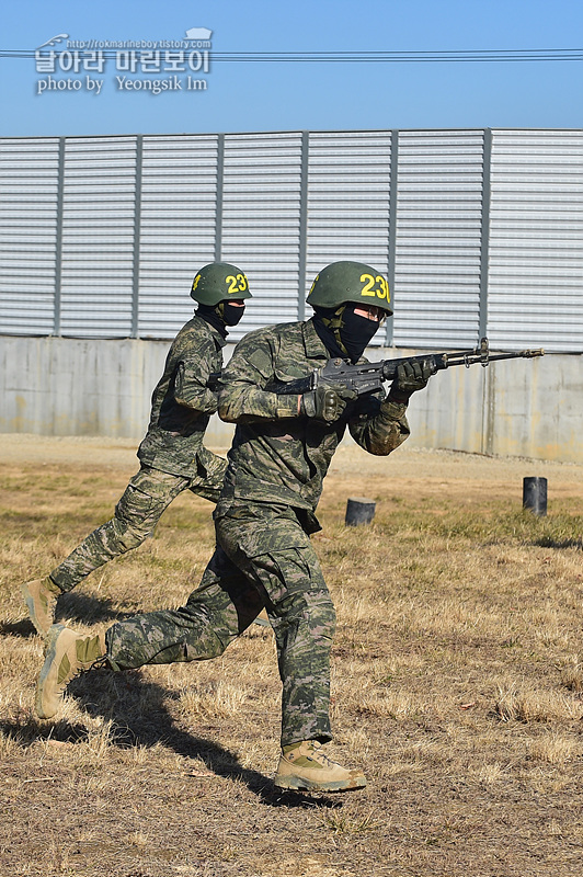 신병1313기_2교육대_극기주_각개전투_5397.jpg