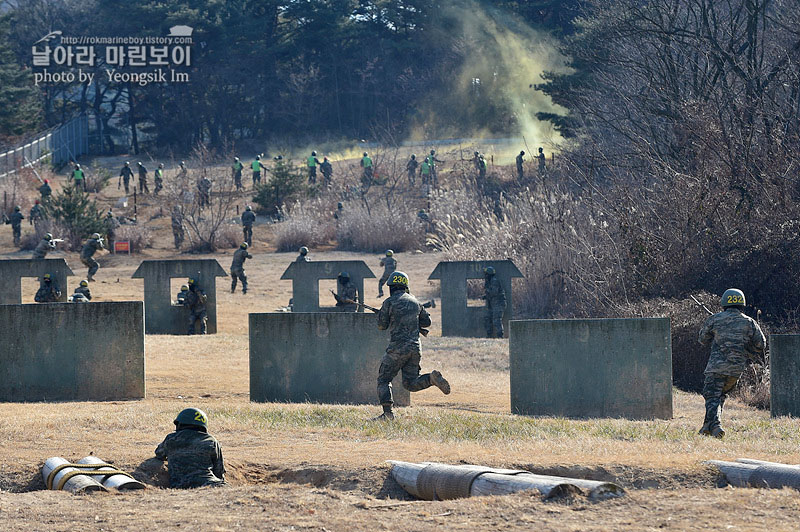 신병1313기_2교육대_극기주_각개전투_5463.jpg