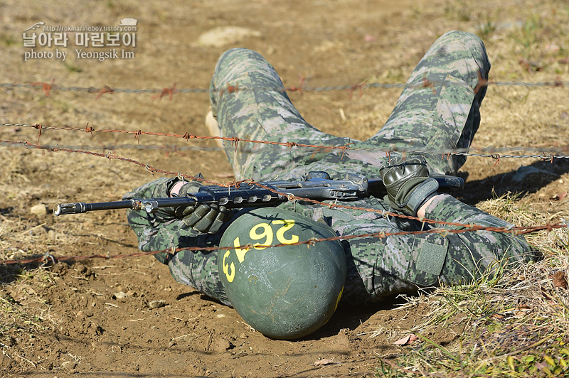 신병1313기_2교육대_극기주_각개전투_5297.jpg